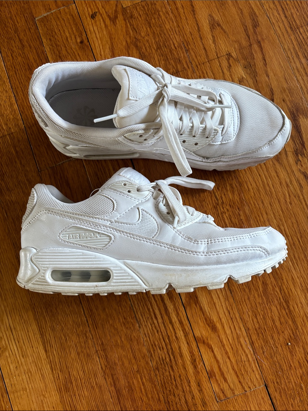 Nike Womenâs Air Max 90 Sneakers